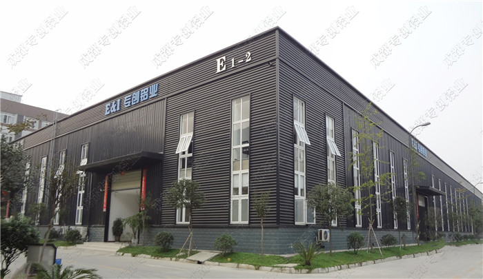 成都專創(chuàng)鋁業(yè)有限公司工廠實拍